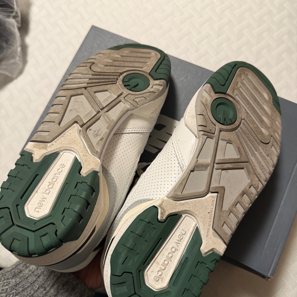 New Balance 550 unisex, SZ 8. Worn once. - Picture 4 of 4